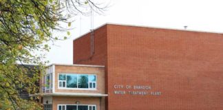 Four weeks of confinement flew by, says Brandon water crew who lived on site