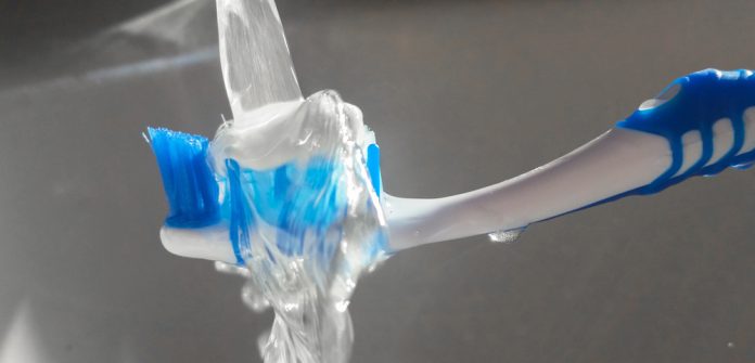 fluoride toothpaste water