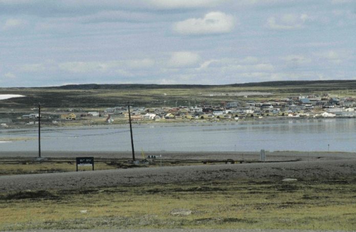 Baker_Lake_Community_1995-06-29 (1) Nunavut spill