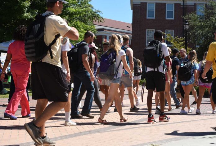 stock-college-university-students