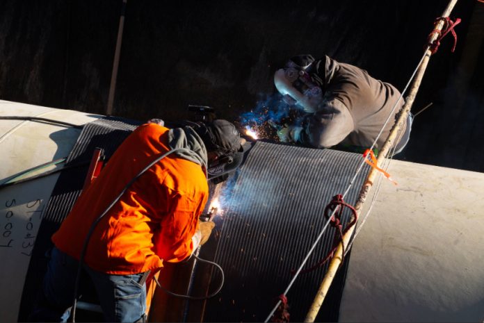 welding water pipe